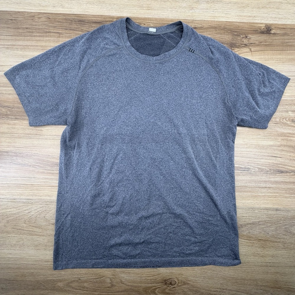 Lululemon Metal Vent Tech Short Sleeve Performance Shirt Gray Large
